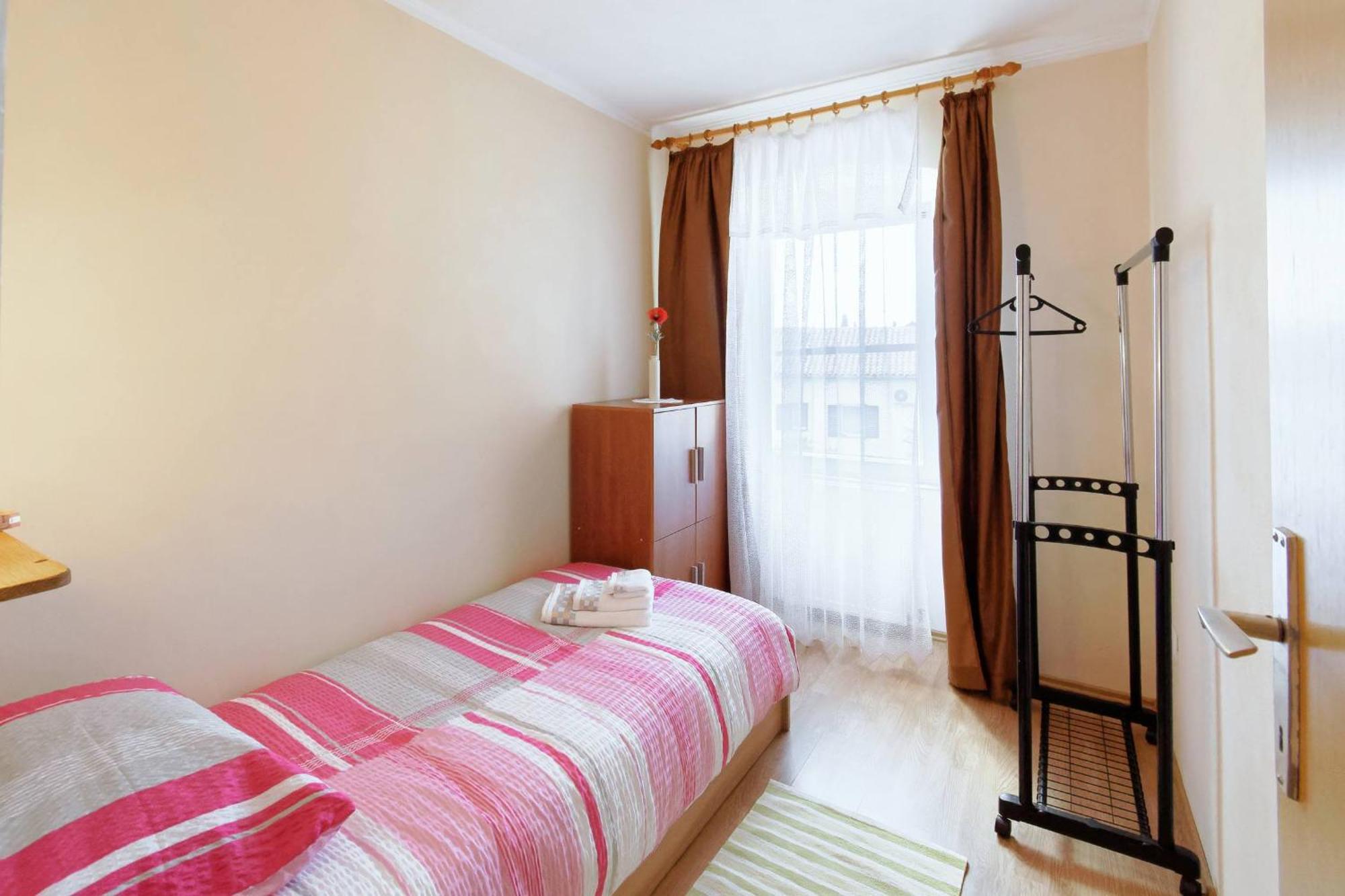 Apartments Viola By Rent Istria Momjan Экстерьер фото