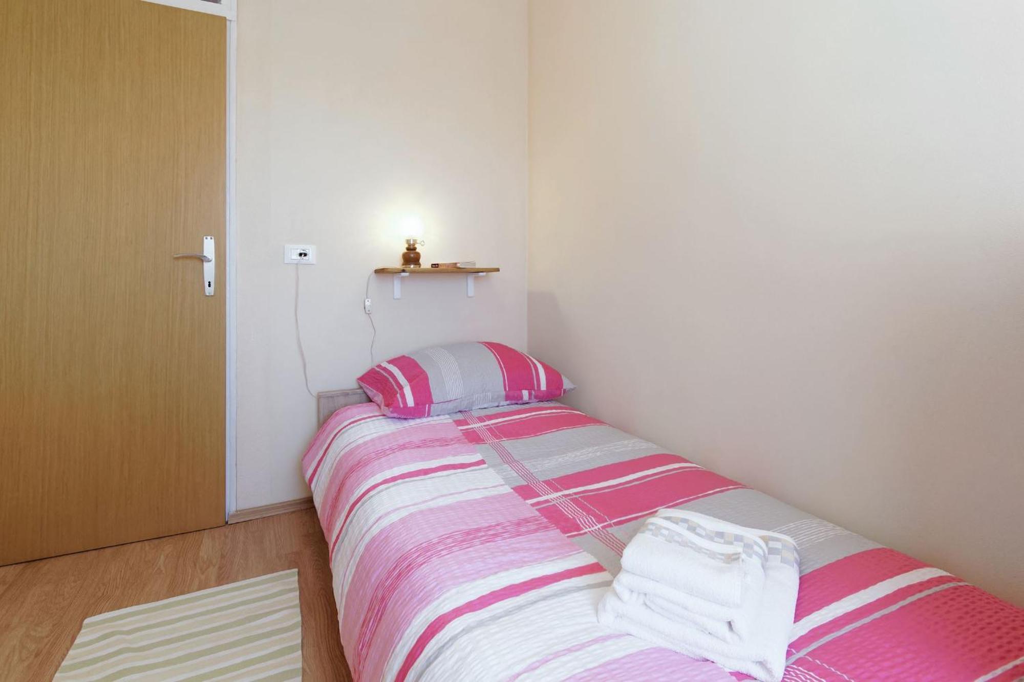 Apartments Viola By Rent Istria Momjan Экстерьер фото