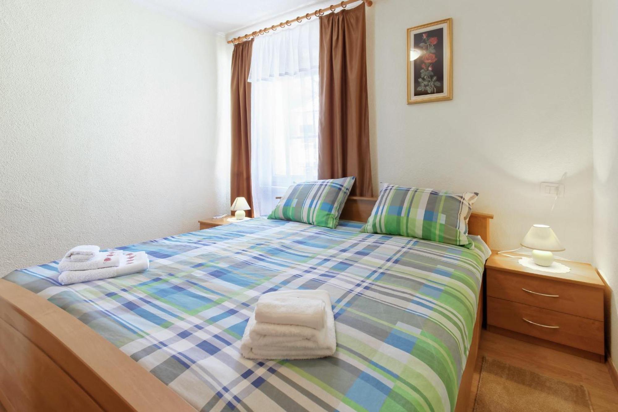 Apartments Viola By Rent Istria Momjan Экстерьер фото