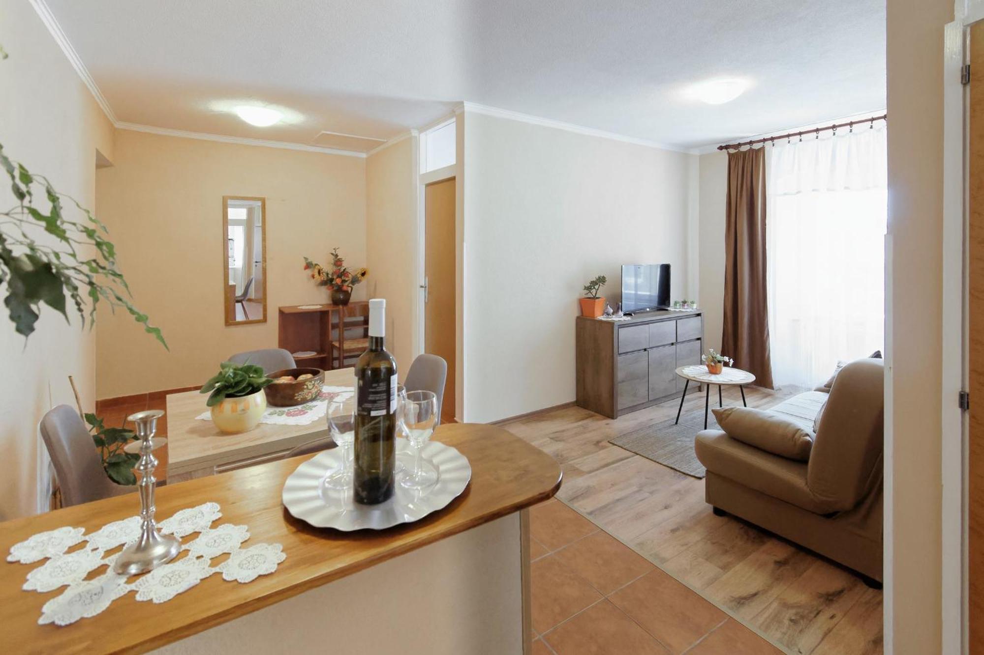 Apartments Viola By Rent Istria Momjan Экстерьер фото