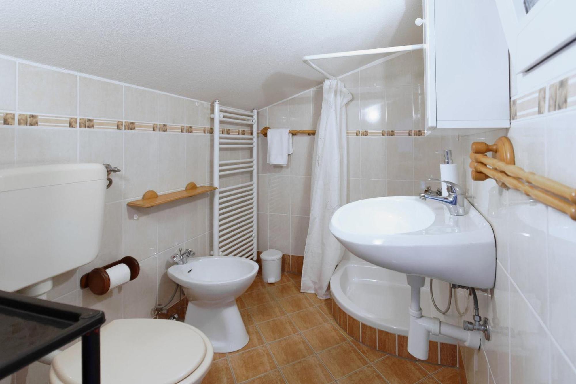 Apartments Viola By Rent Istria Momjan Экстерьер фото